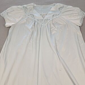 Vintage‎ Shadowline Nightgown Blue Nylon Lace Trim Short Sleeve Size Petite